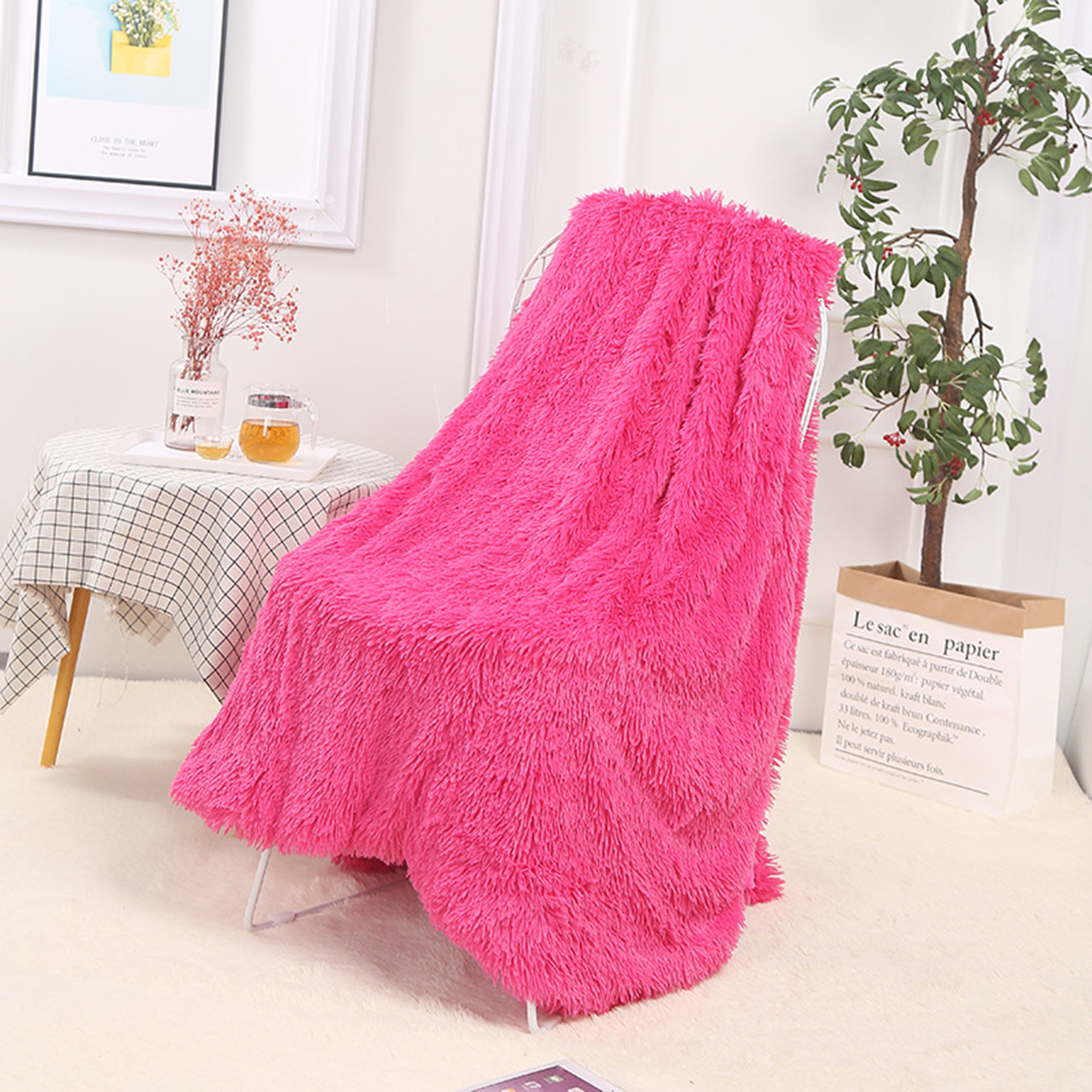 Faux Fur Blanket Decorative Washable Fluffy Faux Fur Throw Blanket. 