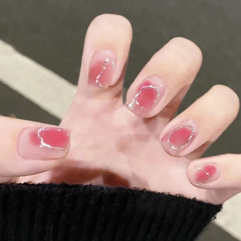 24pcs Short Nails Red Flame Design False Nails Art Full Coverage Removable Waterproof Artificial Press on Nail with Tools. 