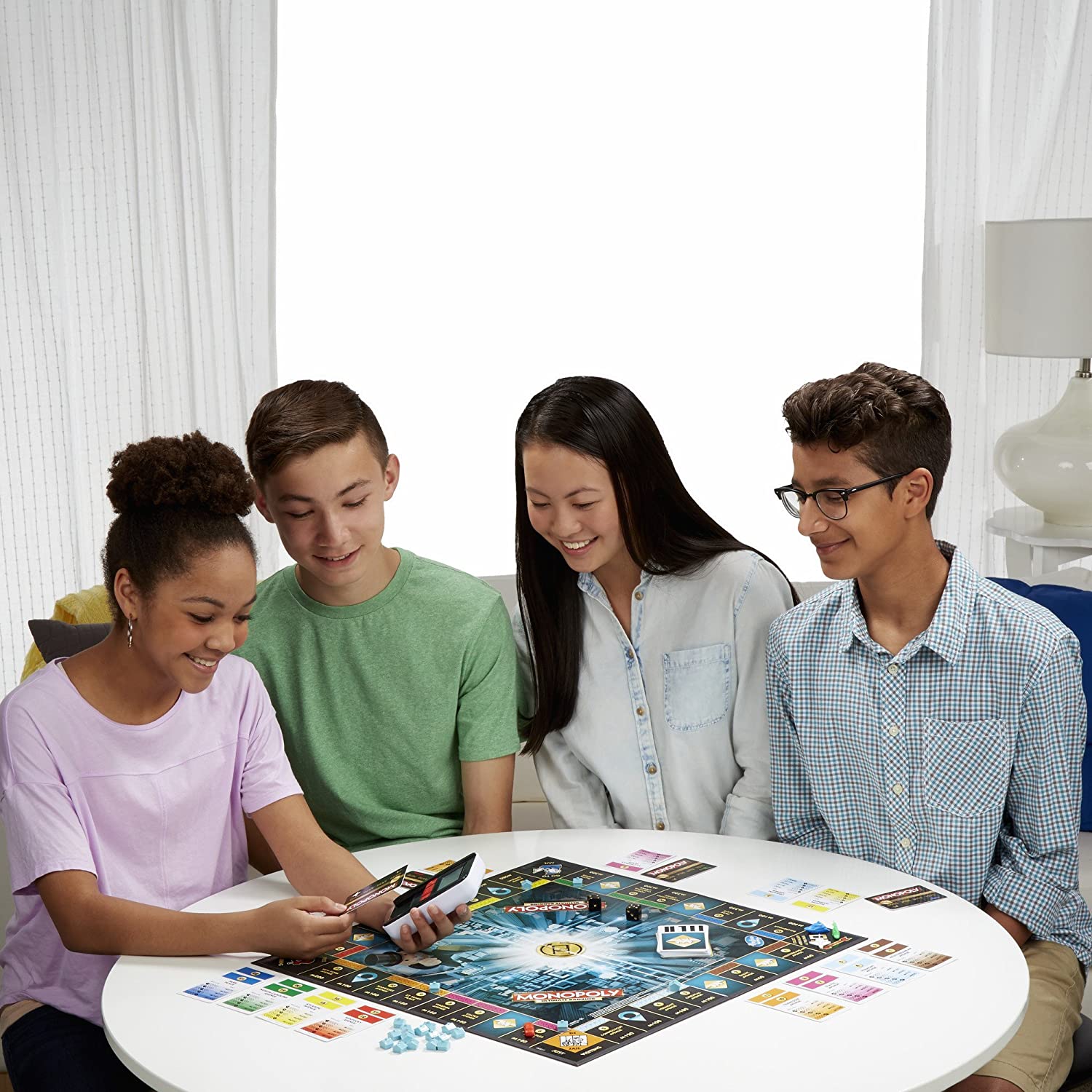 Hasbro Gaming New Monopoly Ultimate Banking Multiplayer Board Game Electronic Credit Card. 