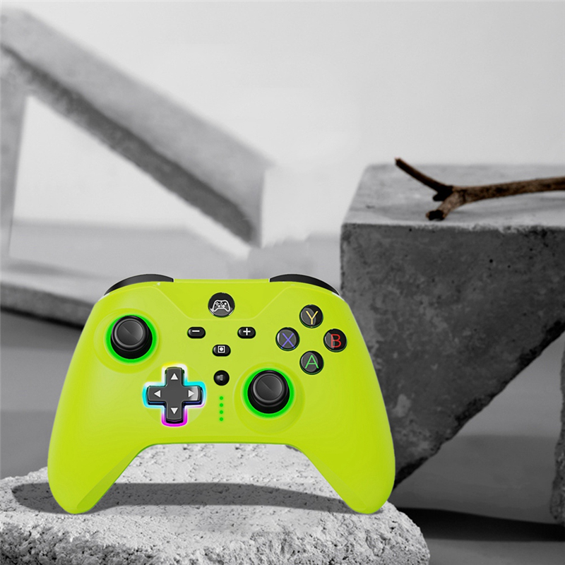2.4G Wireless Gaming Controller With LED Flashing Light Macro Functions For Xbox Black. 