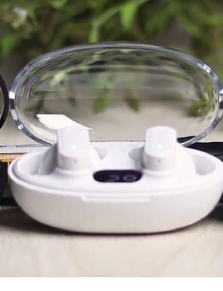 Mobicom TWS-T30 High-quality Bluetooth earbuds with 13mm large dynamic coil and led digital display - deep bass. 