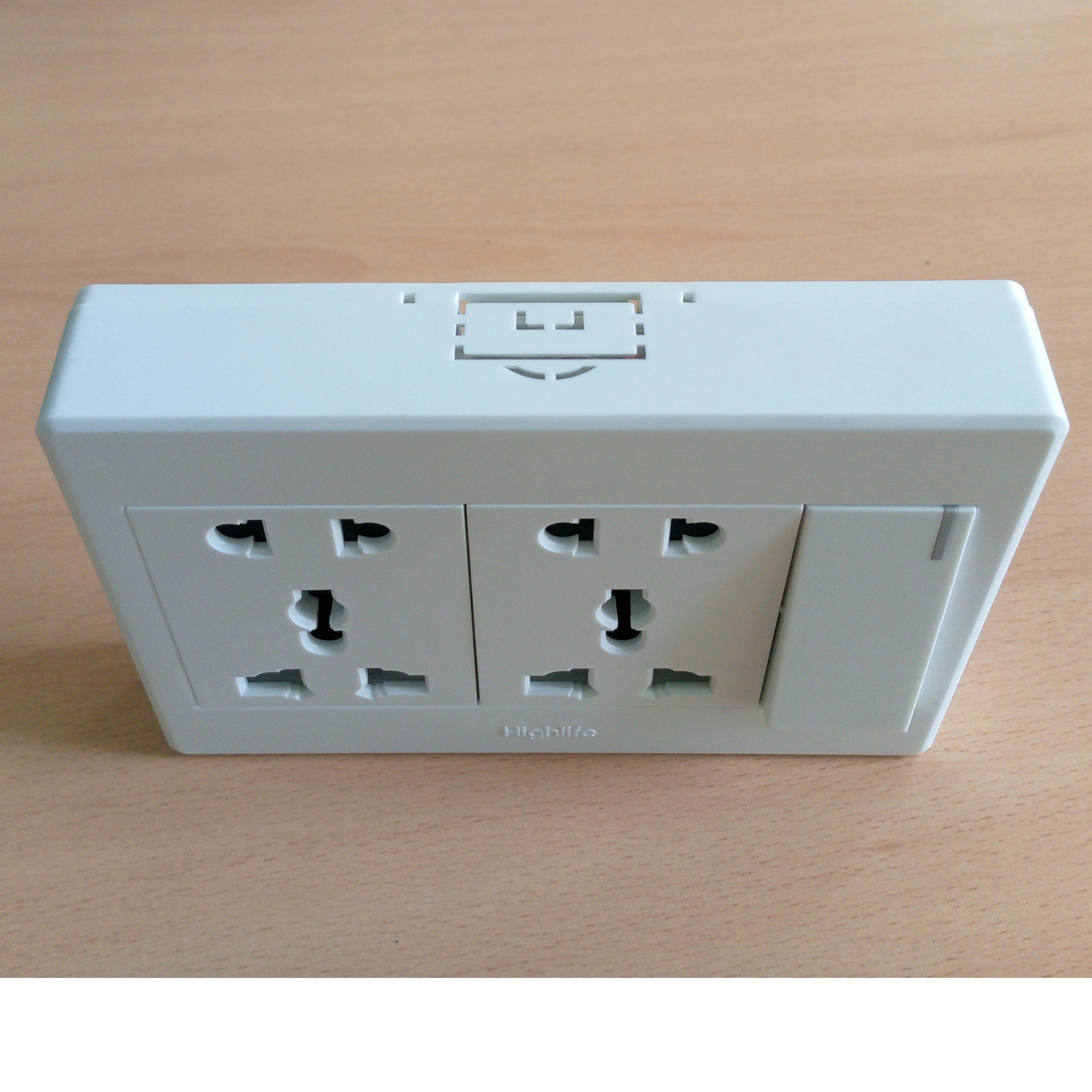 Electric Multi Socket 3 Pin Socket, 2 Pin Socket, MK Socket with Switch. 
