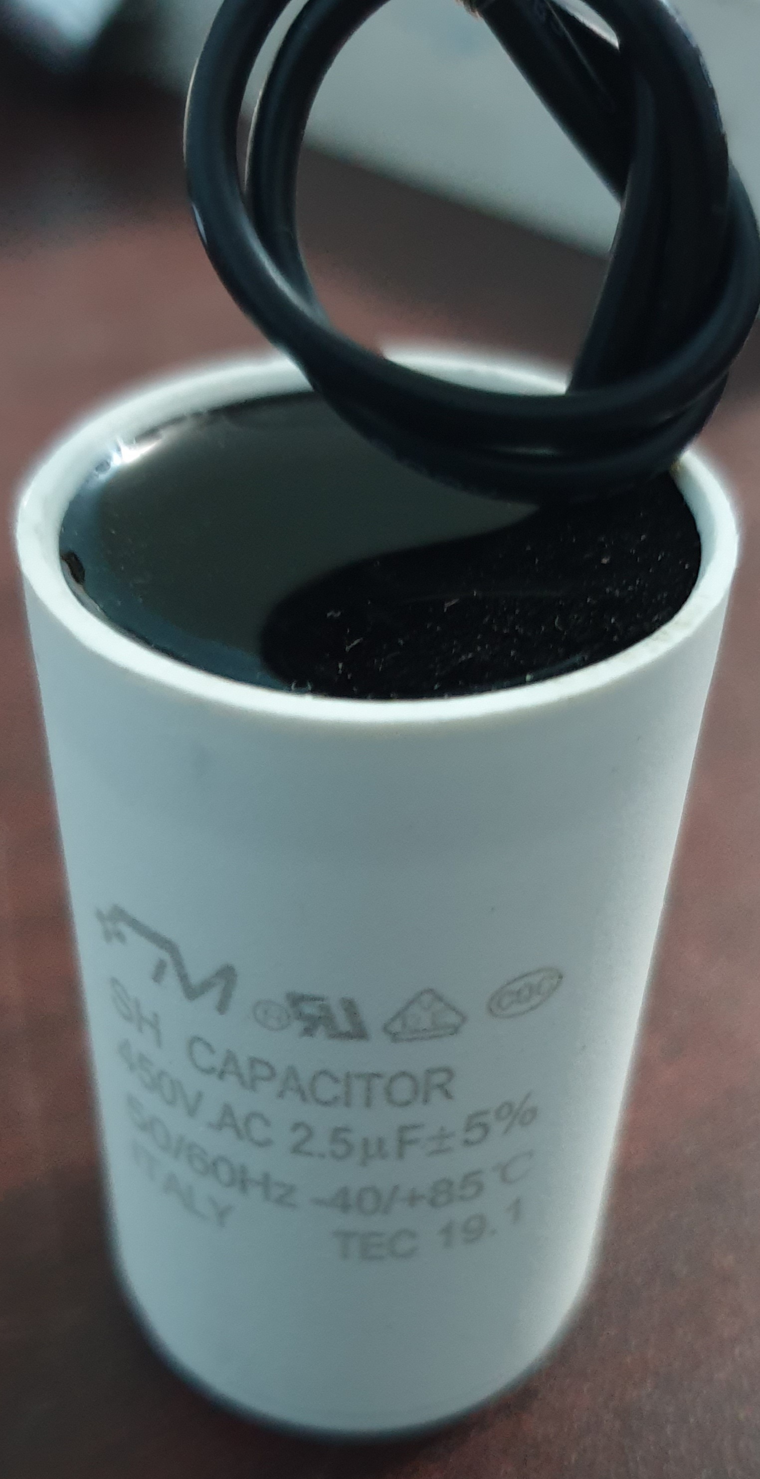 FM Ceiling Fan Capacitor 2.5mf High Speed. 