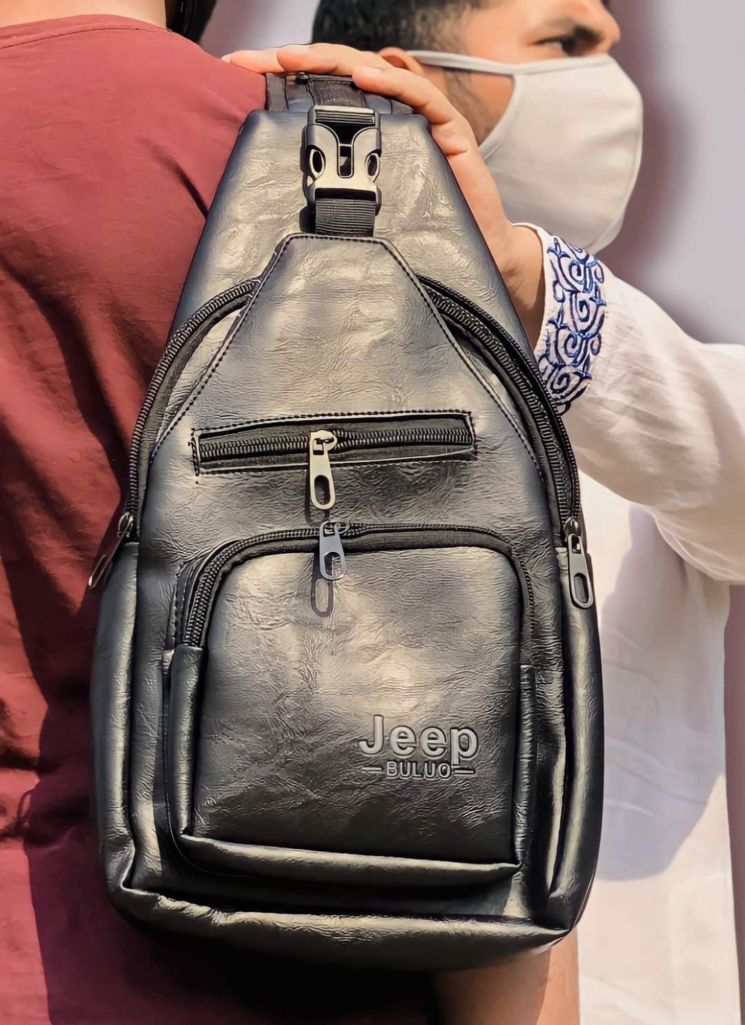 Jeep leather hot sale sling bag