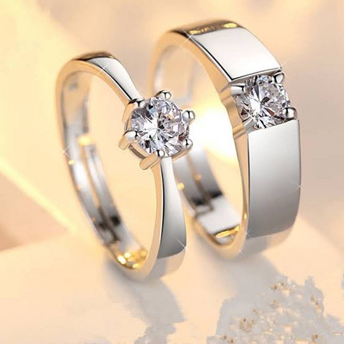 erkakning haqiqatan ham uzun jinsiy olatni Ular sekin harakatda ogizga kiradilar