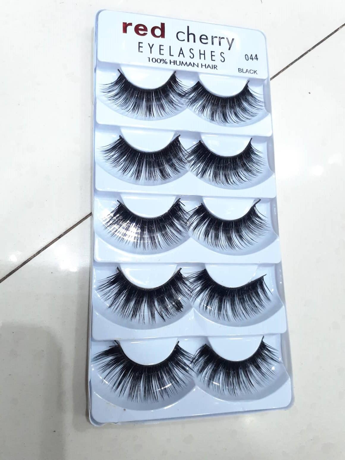 Combo of MUA Glitter Eyeshadow 12pcs set - eyeshadow palette and Eye lashes. 