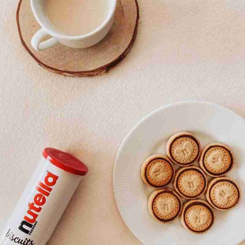 Nutella Biscuits Tube Filed Inside With Nutella Chocolate - 166gm. 