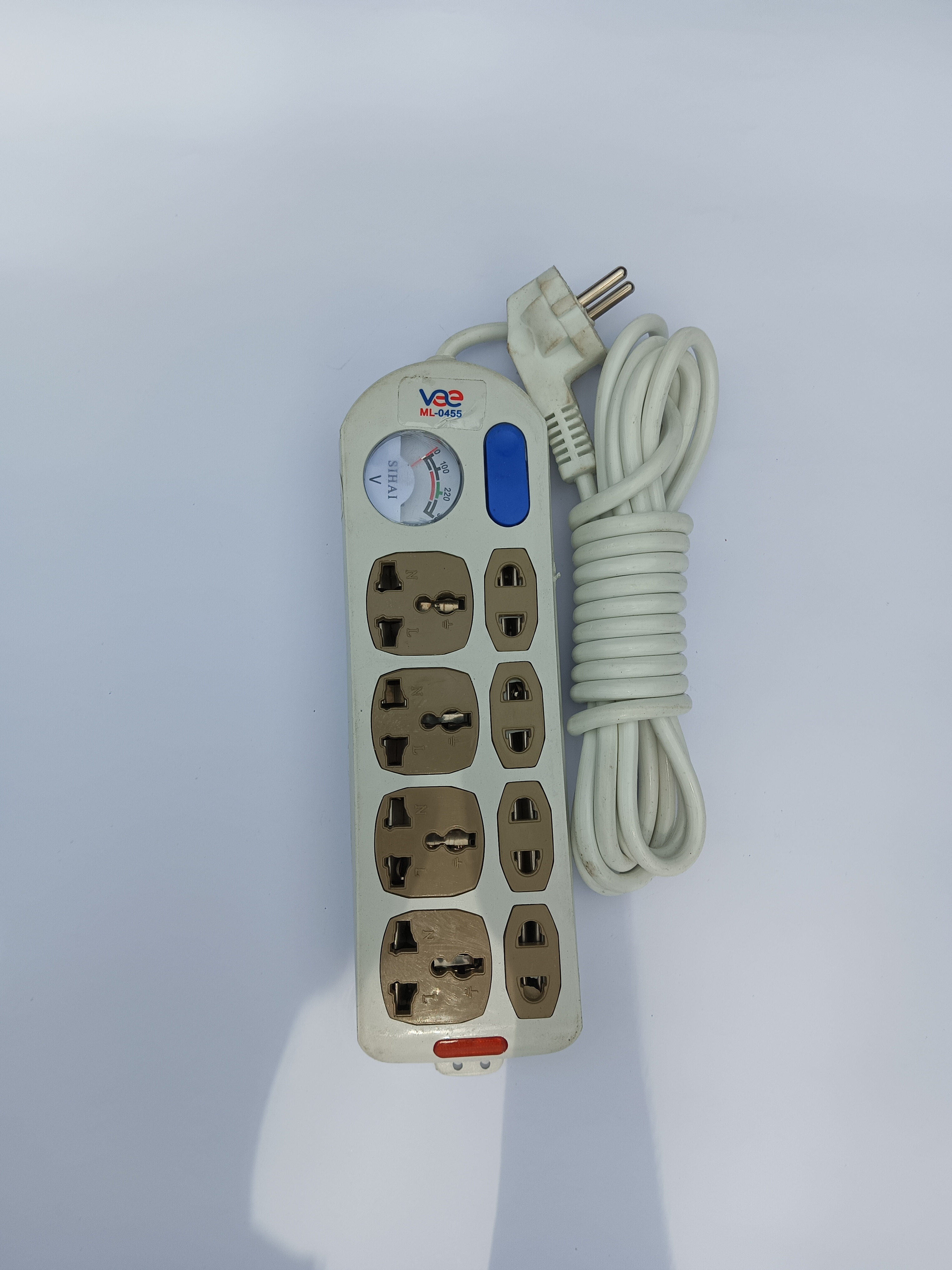 Multiplug 8 Port Power Strip with 3 Meter Cable. 