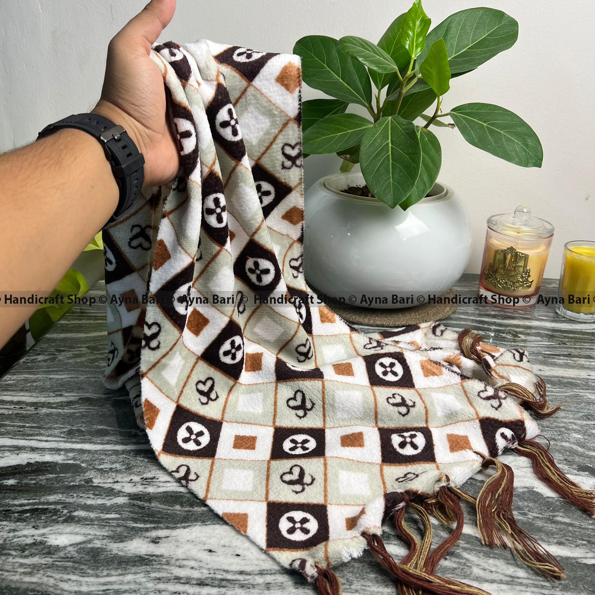 Muffler for Man and Women Winter Collection  Scarves Posh Woolen muffler  Ayna Bari. 