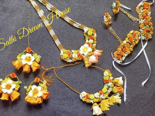 Artificial flower bridal jewellery set