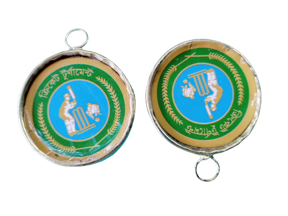 Cricket, Football Medal Gold Color - Celebrate Your Victories With These Gold-Colored Cricket And Football Medals, Perfect For Award Ceremonies. 