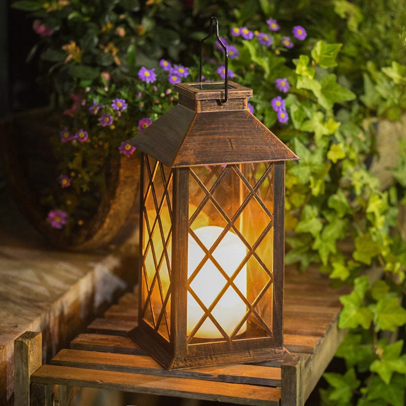 Solar Lantern,Hanging Lantern LED Flickering Flameless Candle Lights. 