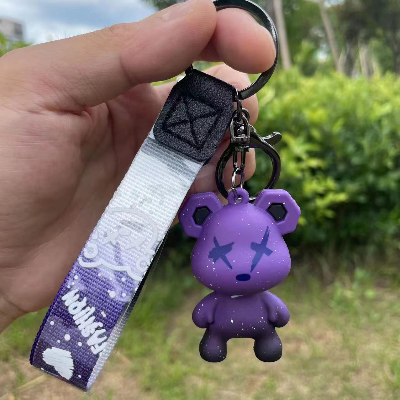 Cute cartoon silicone starry sky bear keychain fashion couple doll small pendant creative car keychain wholesale