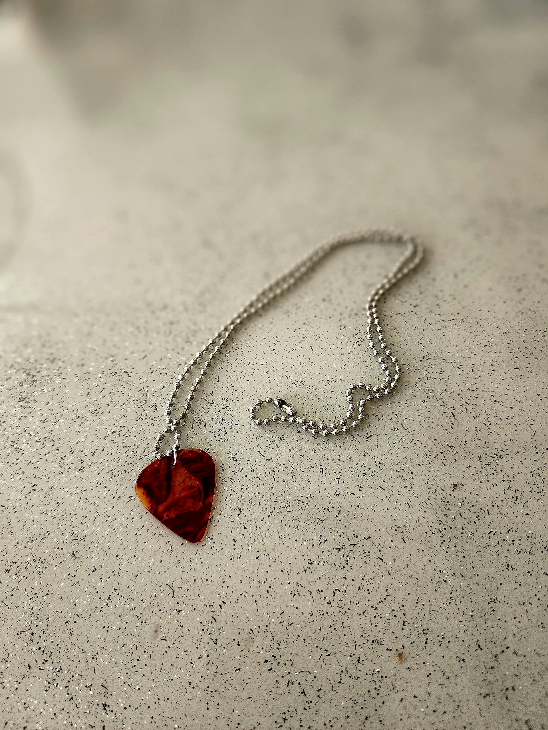 Strange Thing Eddie Munson Guitar Pick Necklace for Men Boys Hellfire Club Eddie Fans Gift Jewelry. 