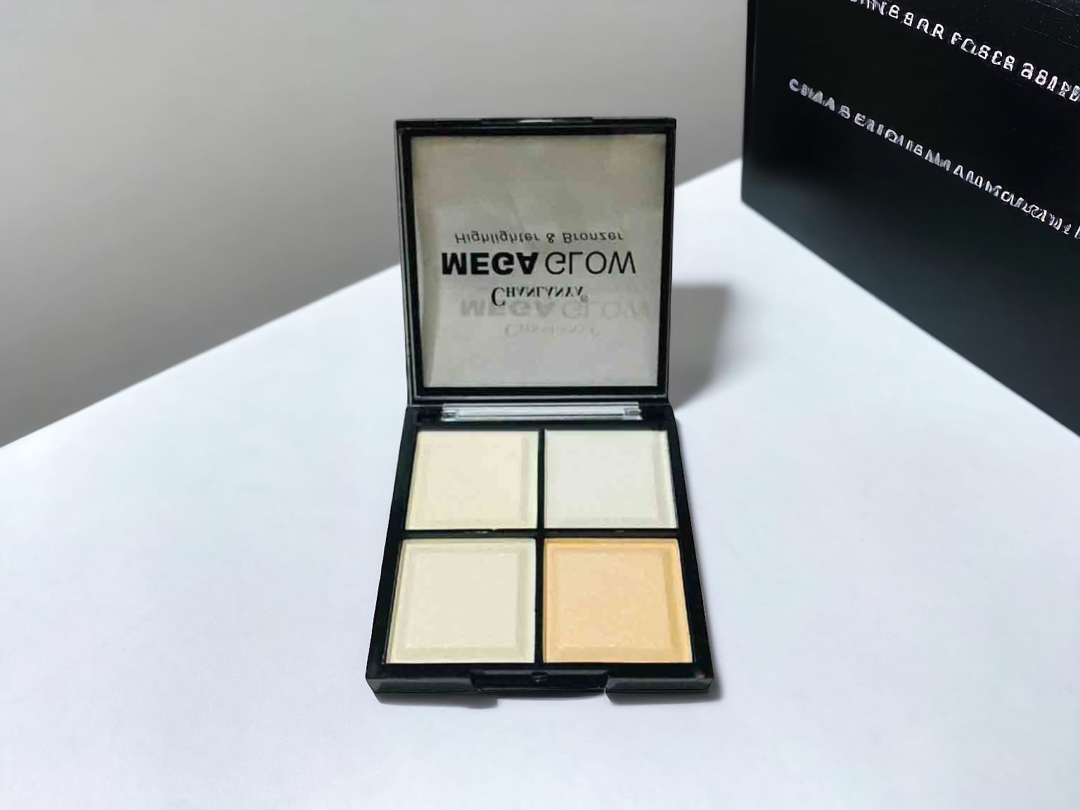 Chanlanya Mega Glow Highlighter And Bronzer