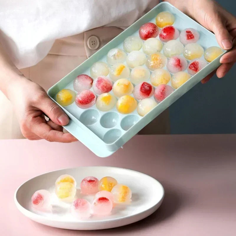 Ice Ball Mold Eco, Cute Ice Tray, Ice Maker with Lid, Ice Cube Case, Ice Cube Tray, Round, Easy to Remove, Freezer, Storage, Liquor Ice, Home Use, Lid Included, Durable, DIY Confectionery Tools, Kitchen Utensils- Xaey. 