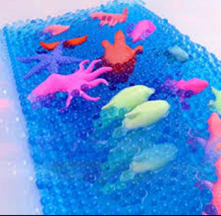 Magic Ball With 1Magic Insect Or Bug ( 1 Pack) - Slime. 
