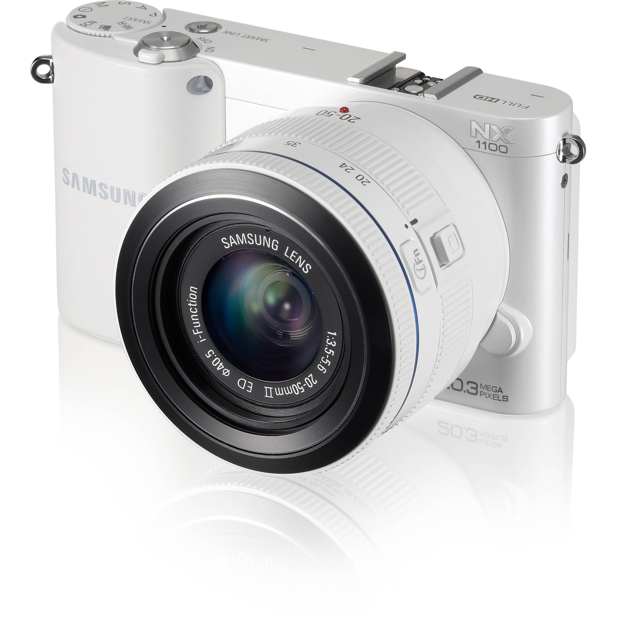 Samsung NX3000 Wireless Smart 20.3MP Mirrorless Digital Camera with 16-50mm OIS Power Zoom Lens and Flash. 
