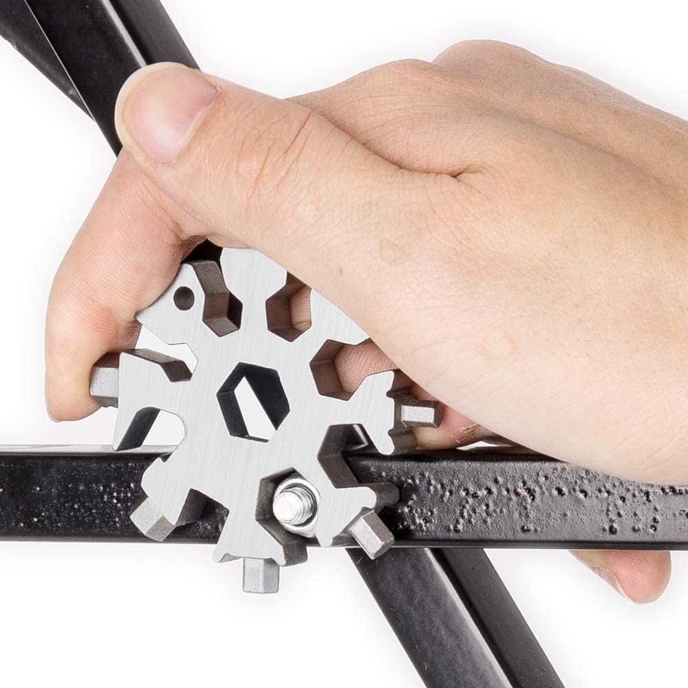 Amenitee 18-in-1 Snowflake Multi-Tool - Easy N Genius - Saker 18-in-1 Stainless Steel Snowflakes Multi-Tool (Standard, Stainless Steel). 