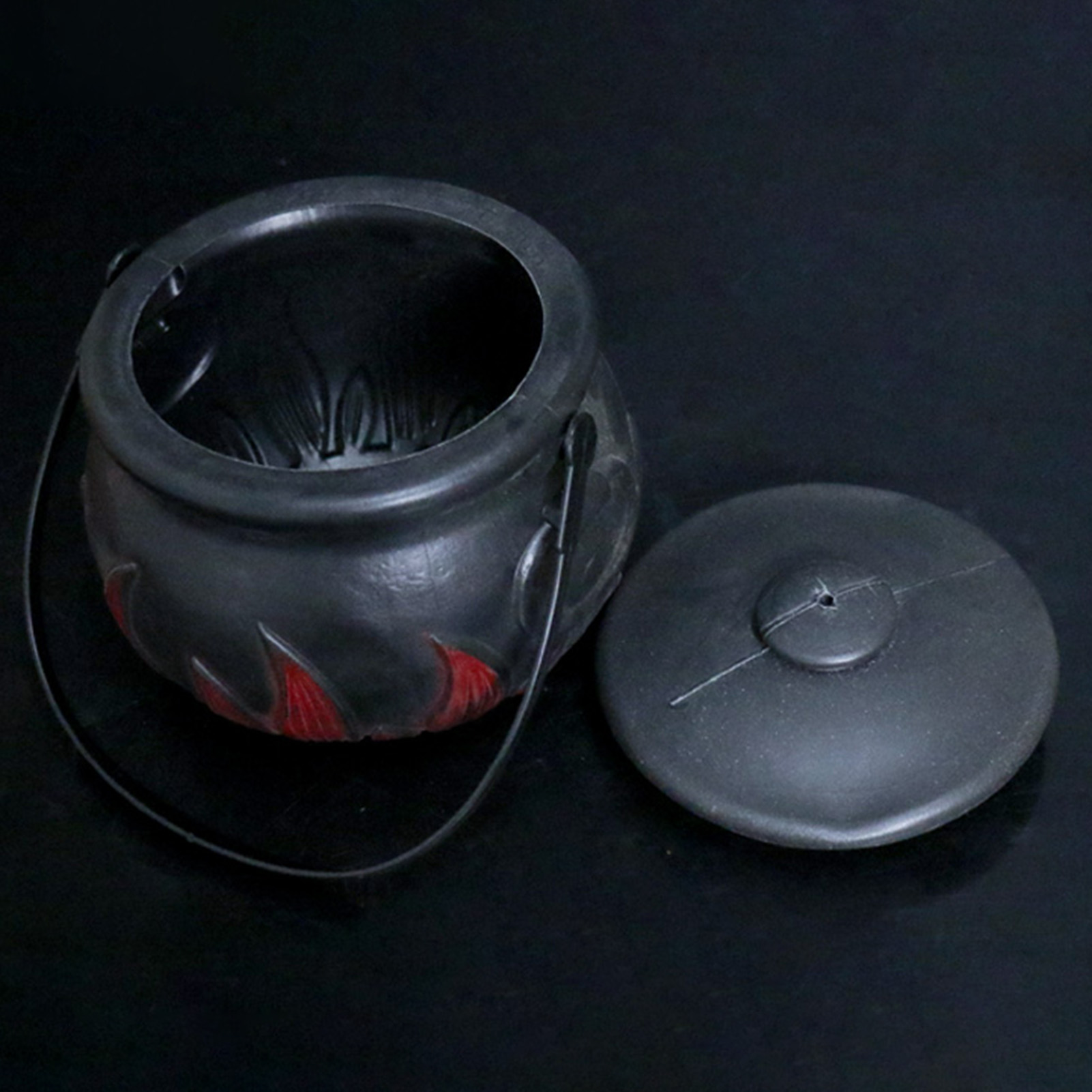 Witch Pot Novelty Wear-resistance Portable Halloween Witch Candy Holder for Festival. 