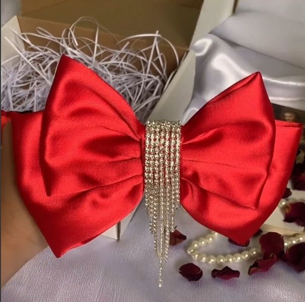 Red Bow clips for woman +hairband for women and child Bow clips +Cute clips+handmade bow clips +available in all colour