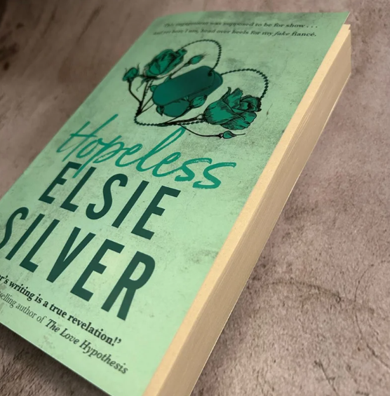 Hopeless ( Chestnut Springs #5 ) ( Book By Elsie Silver ) ( Premium Paper and Matte Cover ) Novel. 