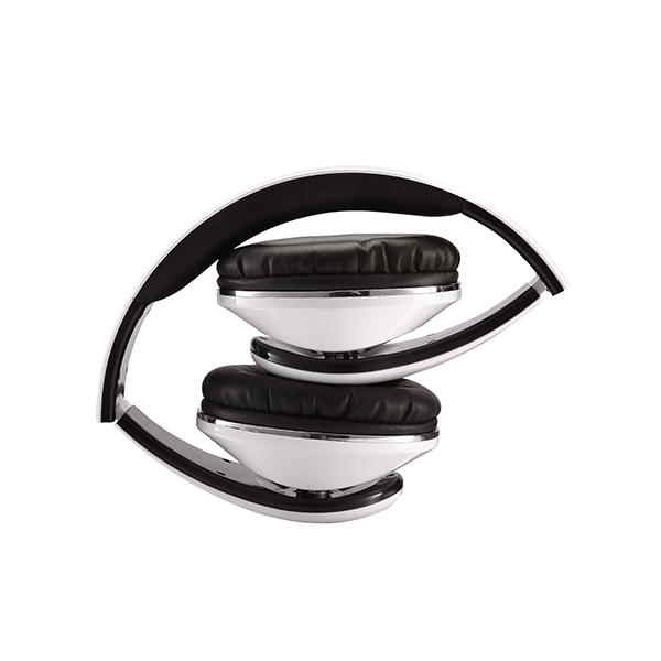 Microlab K360 3.5mm Stereo Headphone -  Output Power: 50mW - Input plug type: 3.5mm stereo - Frequency response: 15 Hz - 20 KHz - Best Headphone for daily use - Microlab headphone. 