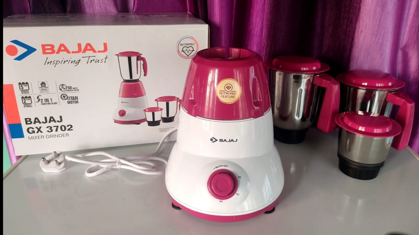 Bajaj GX 3702 750W Mixer Grinder with Anti-Bacterial Coating and Nutri-Pro Feature, 3 Jars, Crimson Red. 