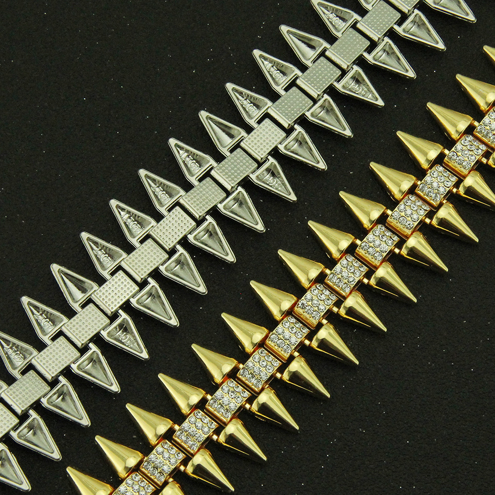 European and American hip-hop rappers men's bracelets motorcycle bicycles bracelets with pointed tapered diamonds performance props accessories. 