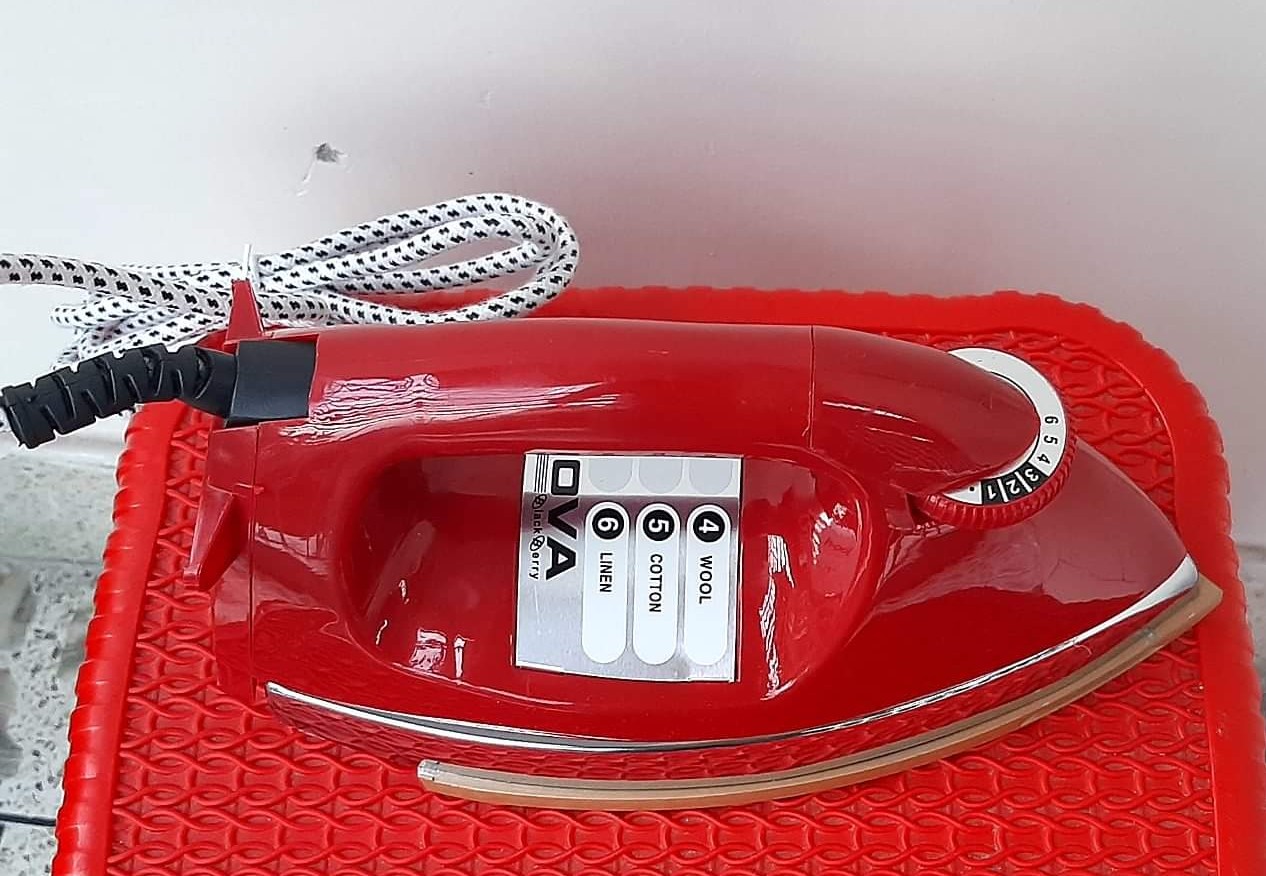 NOVA Automatic Electric Iron Machine -RED 1000 watt. 