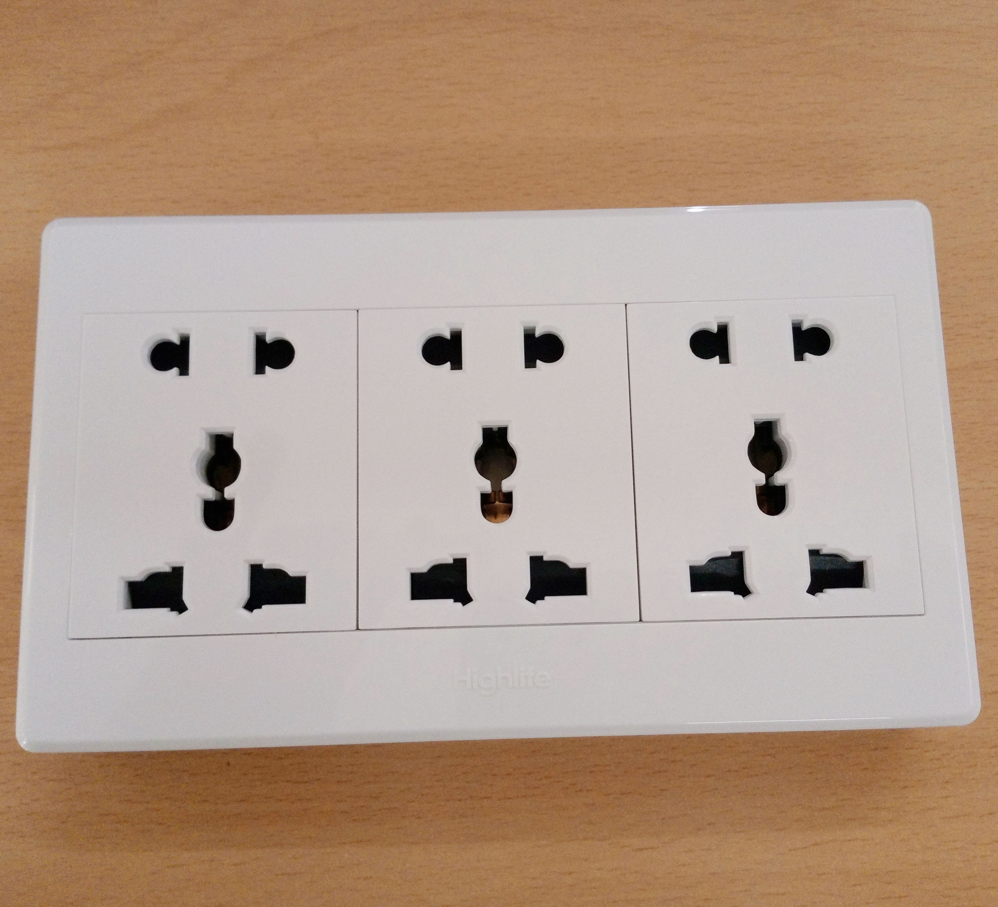 Electric Multi Socket 3 Pin Socket, 2 Pin Socket, MK Socket. 