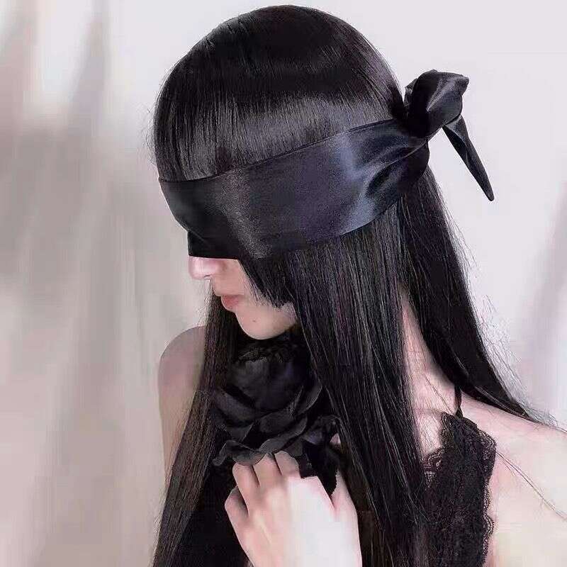 Silk satin face, fun and comfortable mask, handcuffs with double-sided straps, can be used for tying hands, silky couple, game, foreplay, eye covering. 