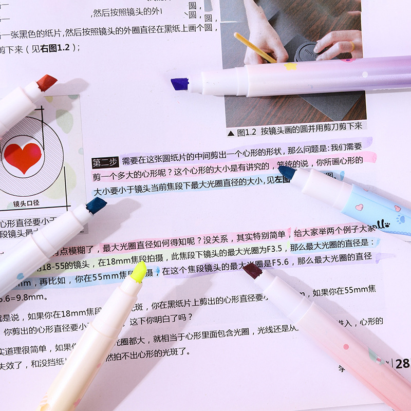 Cartoon eye protection color graffiti pen student handbook annotation highlighter eye color double-ended highlighter set. 