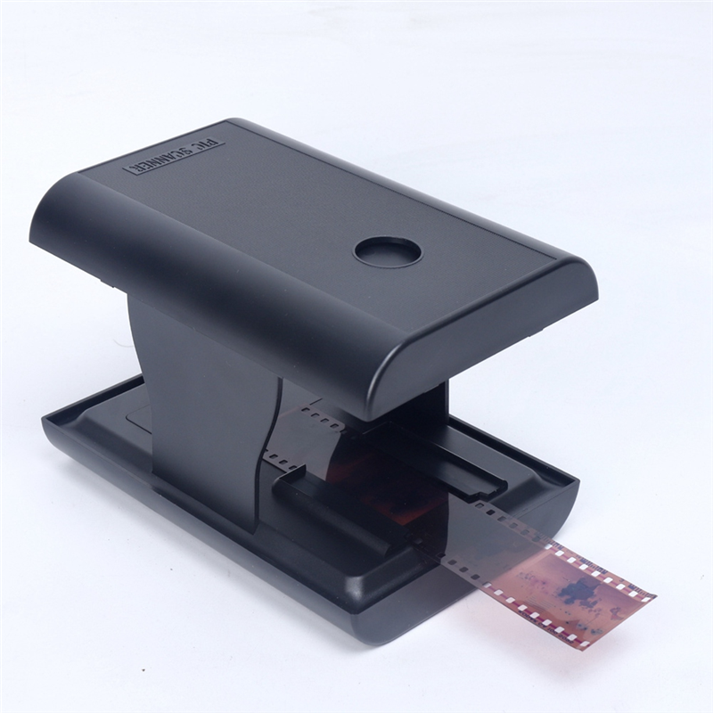 1 Piece Negatives and Slides Mobile Film Scanner 35/135Mm Folding Scanner with Free APP Smartphone Camera Can Play Old Films. 