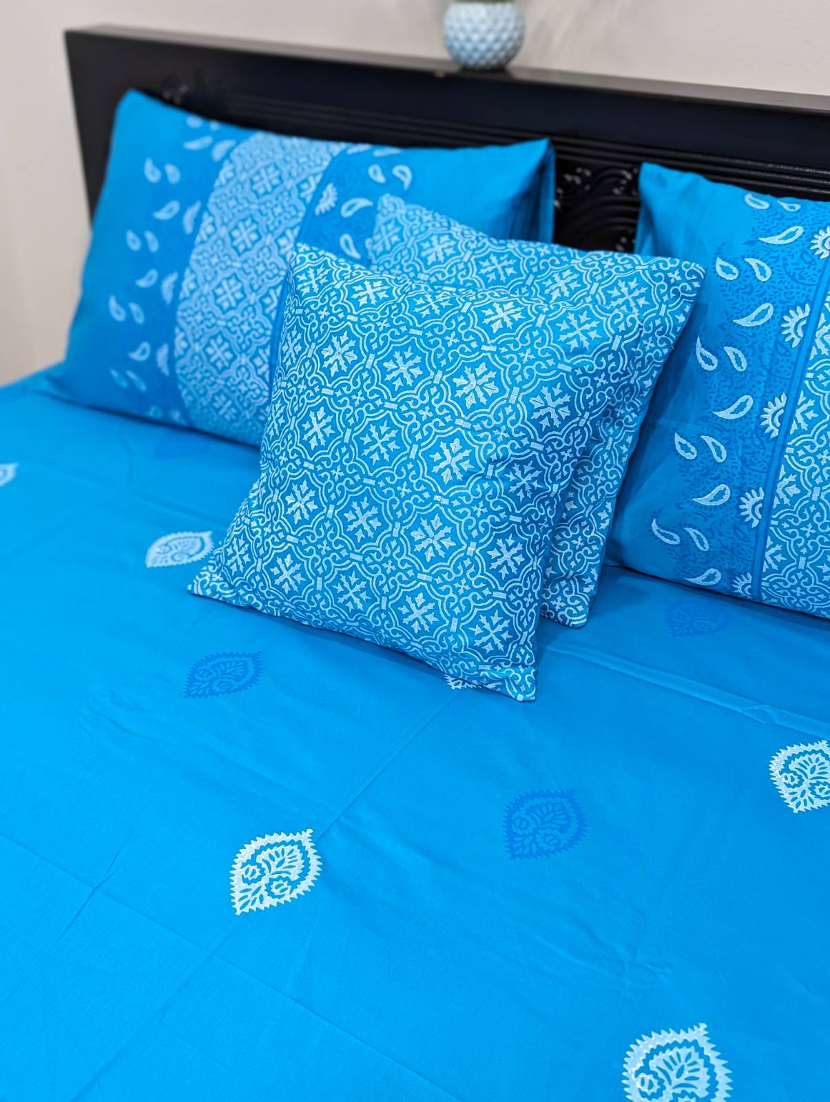 Twill Cotton Luxury Hand Block King Size Bedsheet. 