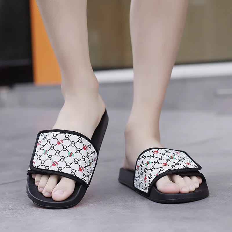 Black And White Color EIGHT New Version Lightweight Soft-Soled Slide Slipper Sandal For Men Stylish Men’s Slide Slipper S26