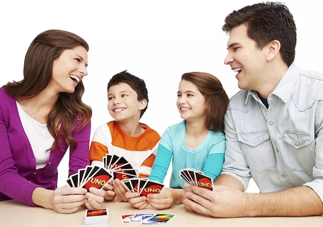 UNO card game/Uno Card Game - Multi Color/Uno Number 1 for Family Fun! Card Game Family Children Friends Playing Fun Cards. 