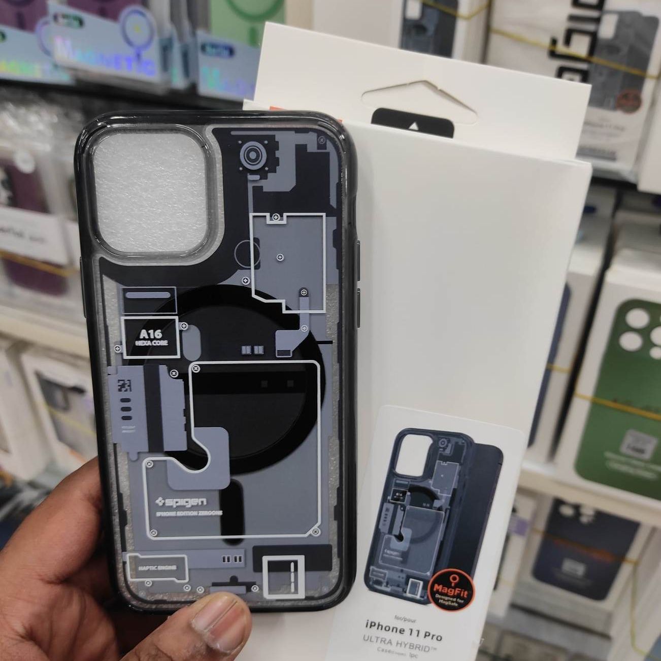 Spigen Case Ultra Hybrid Zero One (MagFit) iPhone 11 Pro