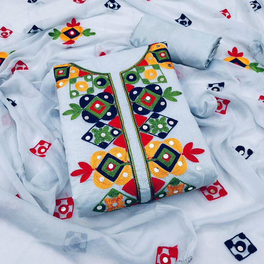 জয়পুরী এরি কাজ আনস্টিচড থ্রি পিস সালোয়ার কামিজ {3 পিস}-3 পিস পোশাক (304844903). 