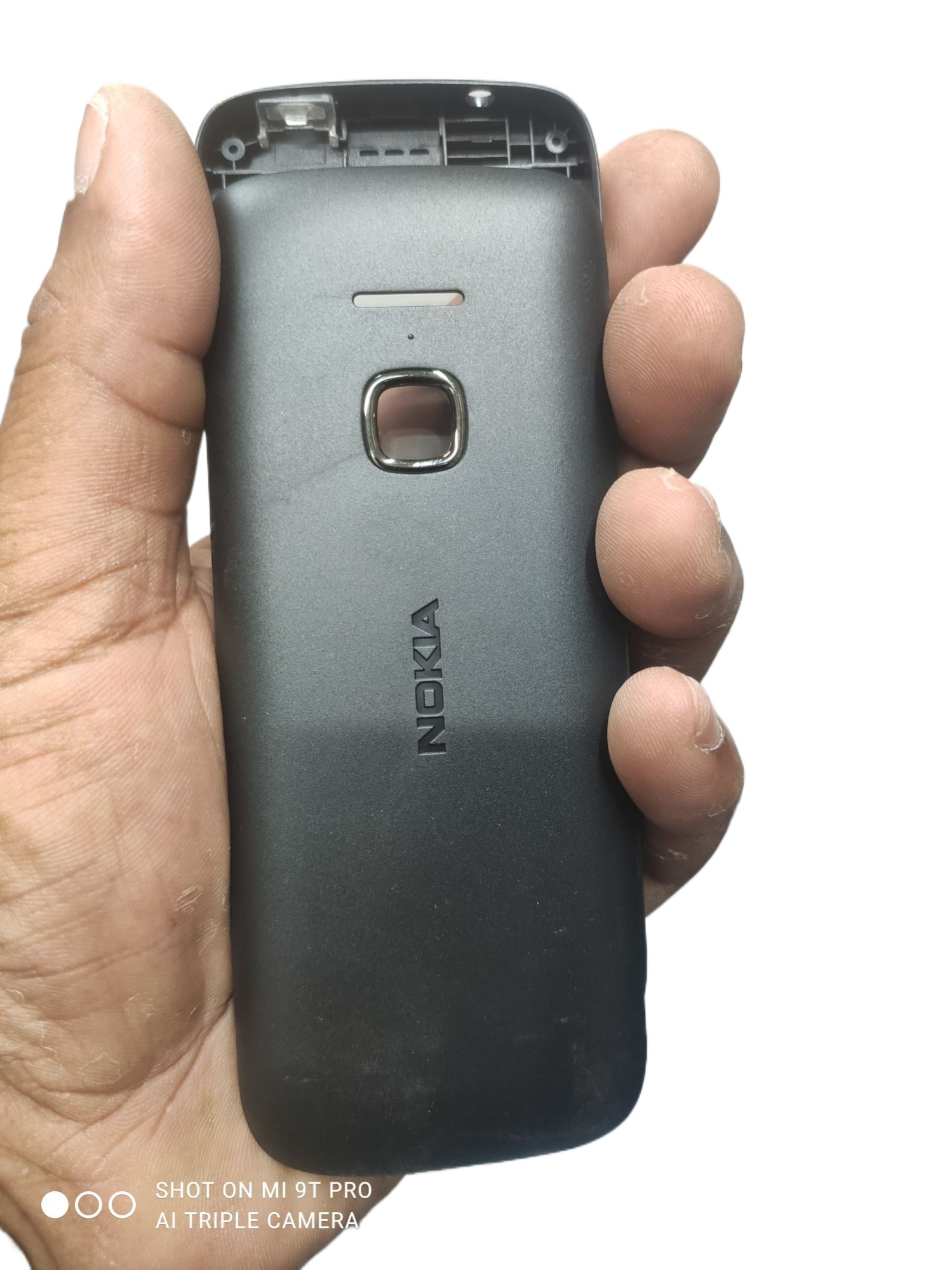 For Nokia N225 Front & Back Side Cashing / Casing with Keypad. 