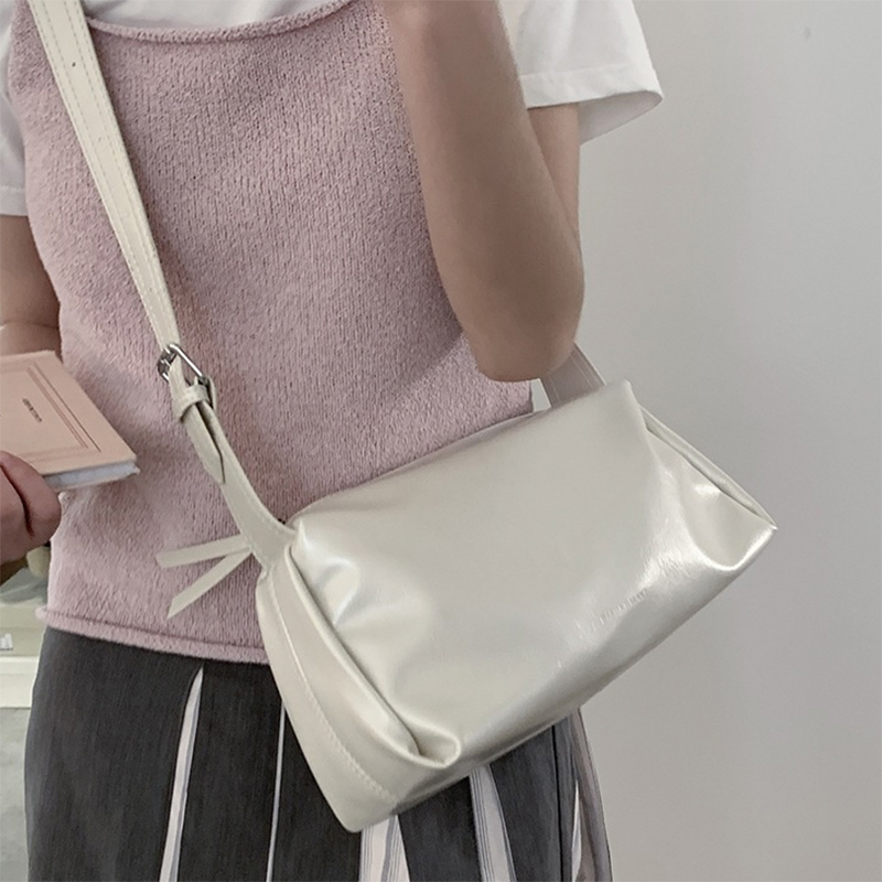 New Single Shoulder Diagonal Straddle Bag Simplified Casual Pillow Bag Mzea. 