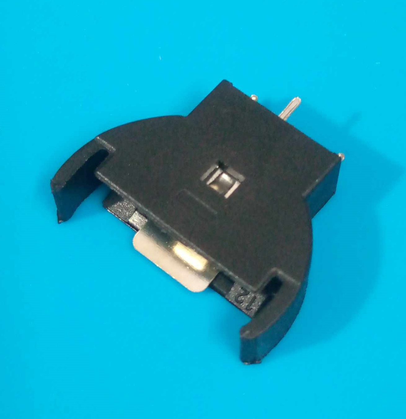 5Pcs - CMOS CR2032 Holder Vertical Battery Holder PCB Mount CR2032 Battery Holder Coin Cell Button Socket Holder Case CR2032 Vertical Coin Cell Button Battery Holder Case 3 Pin CR2032 Solder Mounting Lead. 