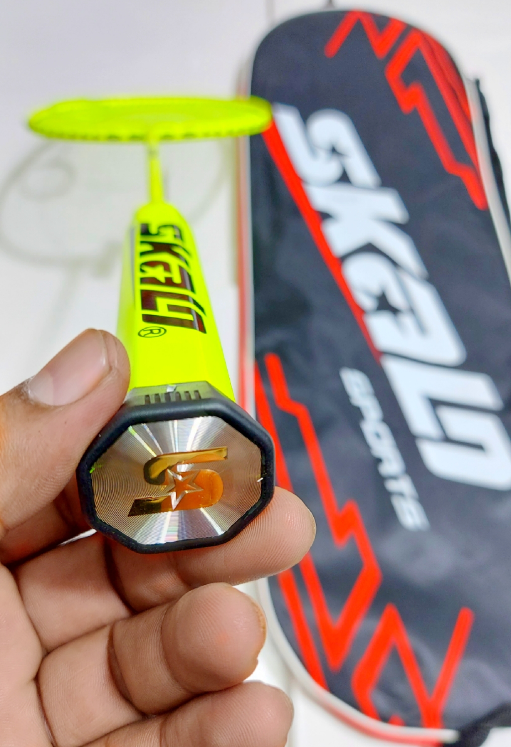 Skalo Badminton Racket String Tension 32 LBS Mashing Gadding Fully complete Racket. 