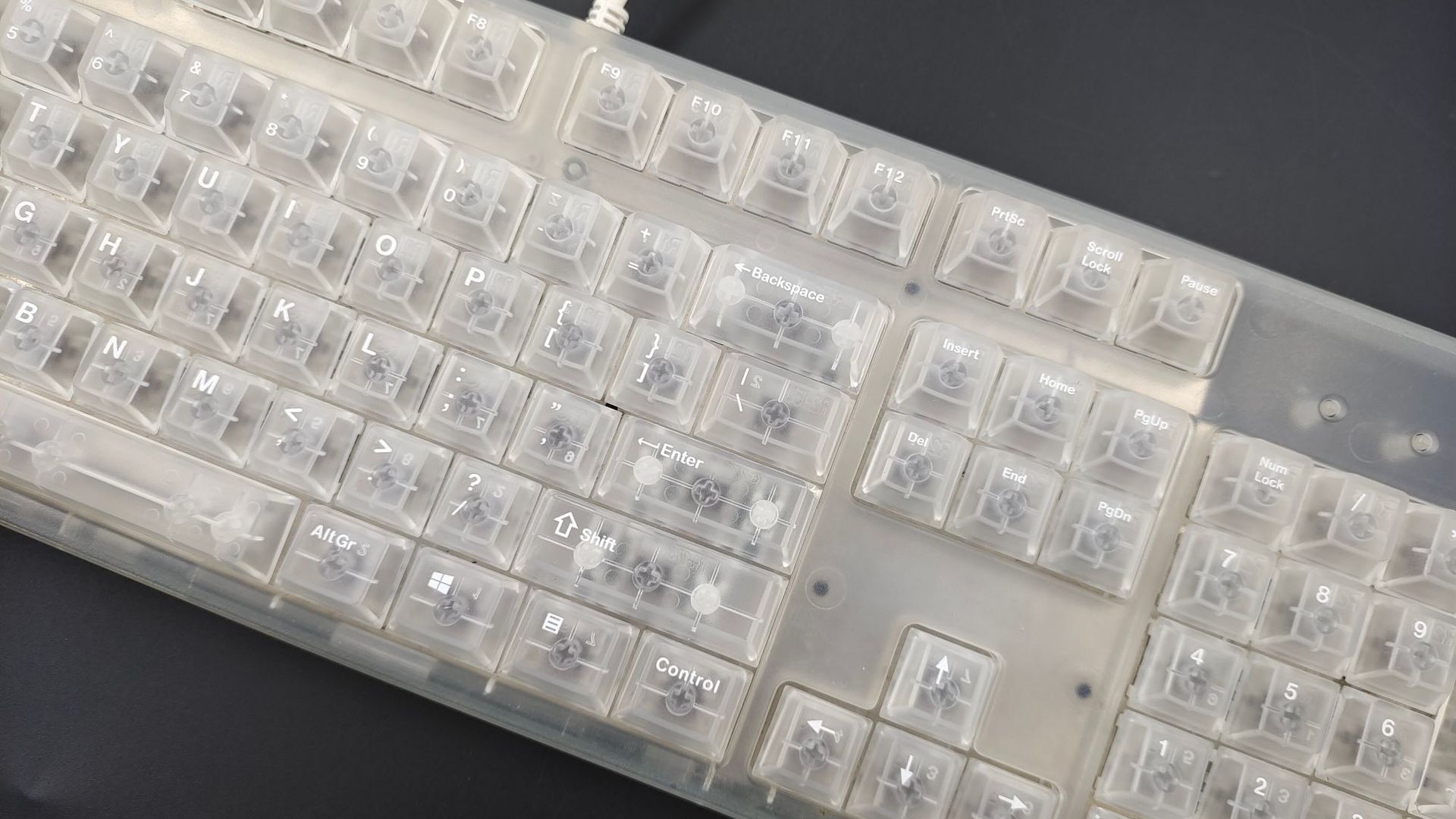 139-key positive lettering, transparent keycaps, fully translucent, glacier blue, turquoise, original, high-engraved, mechanical keyboard keycaps. 