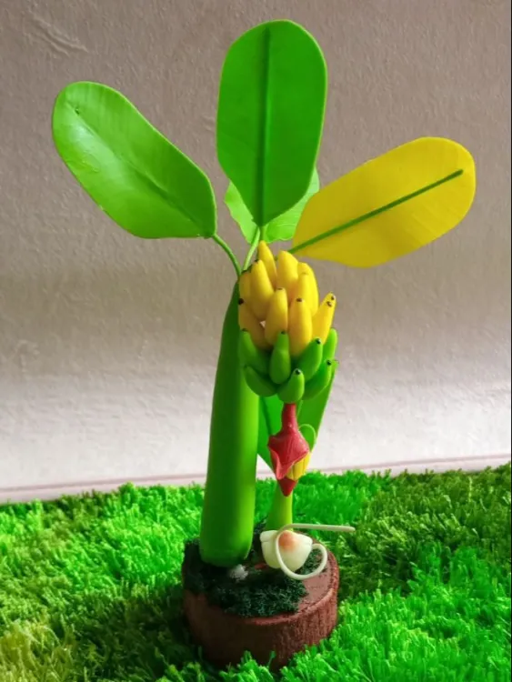 Banana store tree toy