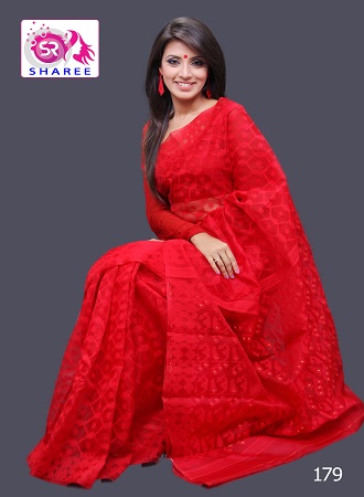 Laal Ishq🥀 . . . . . . . . . . . #jamdani #jamdanisaree #saree #sareelove  #sareefashion #sareestyle #sareeblouse #hijab #hijabfashion… | Instagram