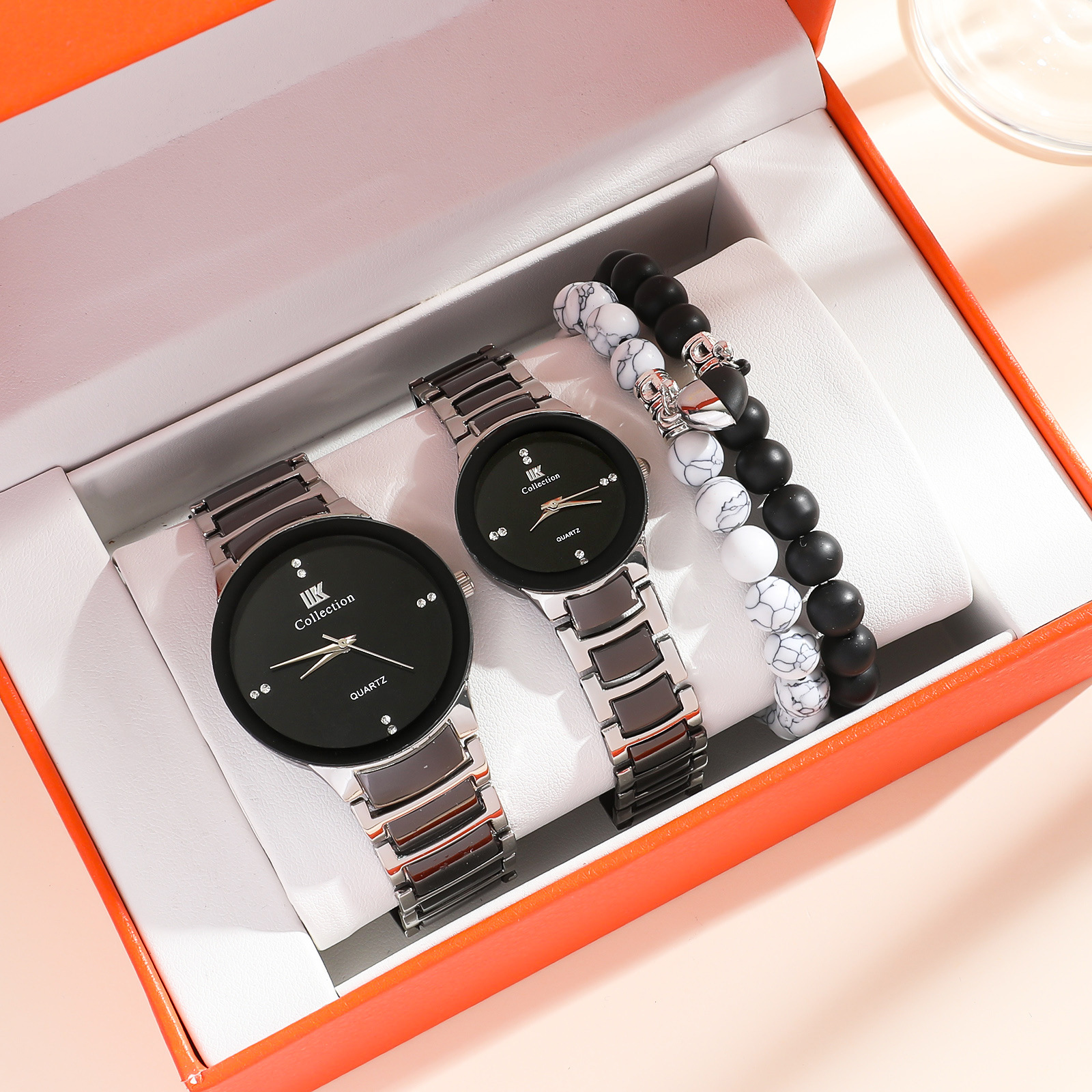 New Fashion Simple Couple Steel Belt Quartz Watch + Heart Bracelet Suit