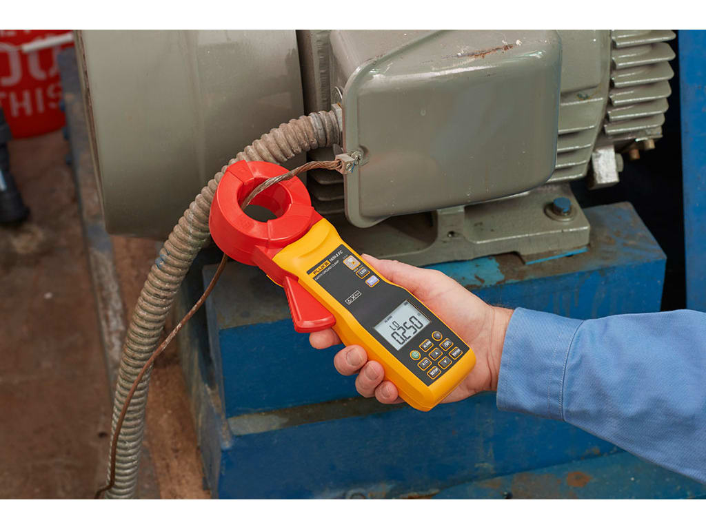 FLUKE 1630-2 FC Earth Ground Loop and Leakage Clamp - Kings Trading. 