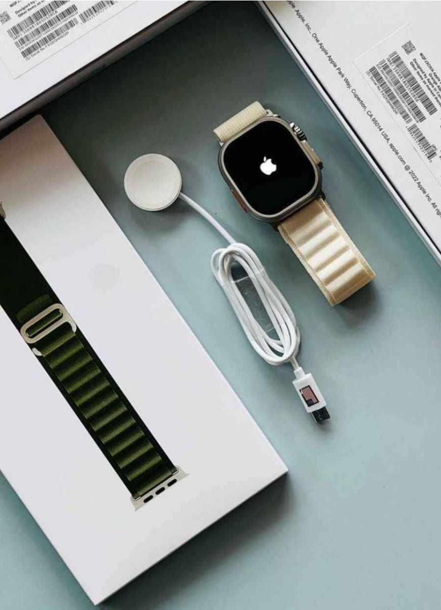 Apple watch 8 Ultra with apple logo amoled display Watch (Mastercopy). 