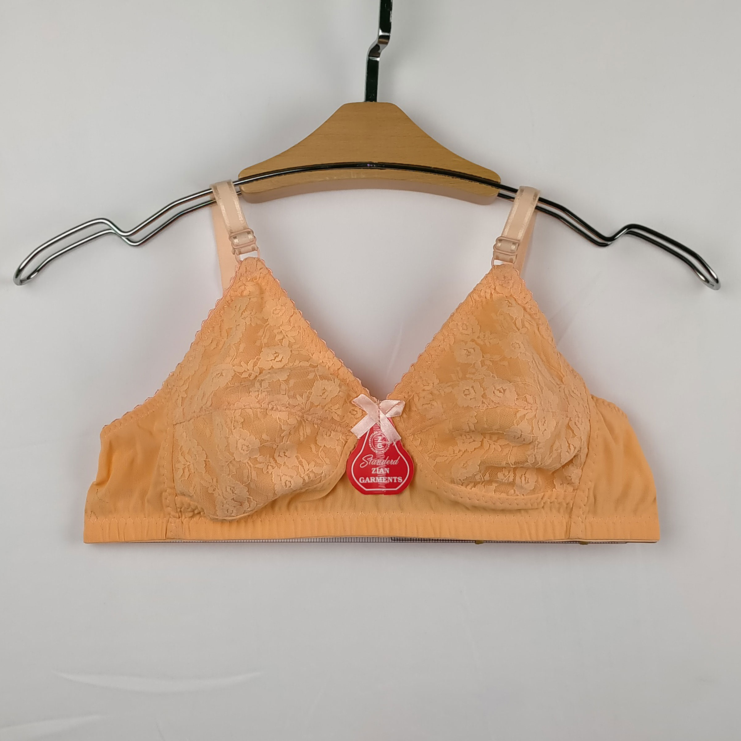IFG - Our Oriental Look bra is made entirely with lace for a snazzy look  and comfortable feel. #IFG #OrientalLook